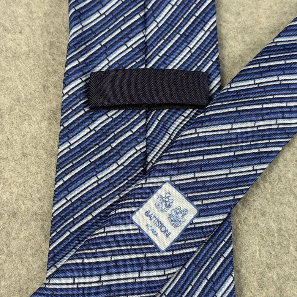 Vintage Battistoni Roma Blue White Striped Silk Tie Made in Italy 59x3.25